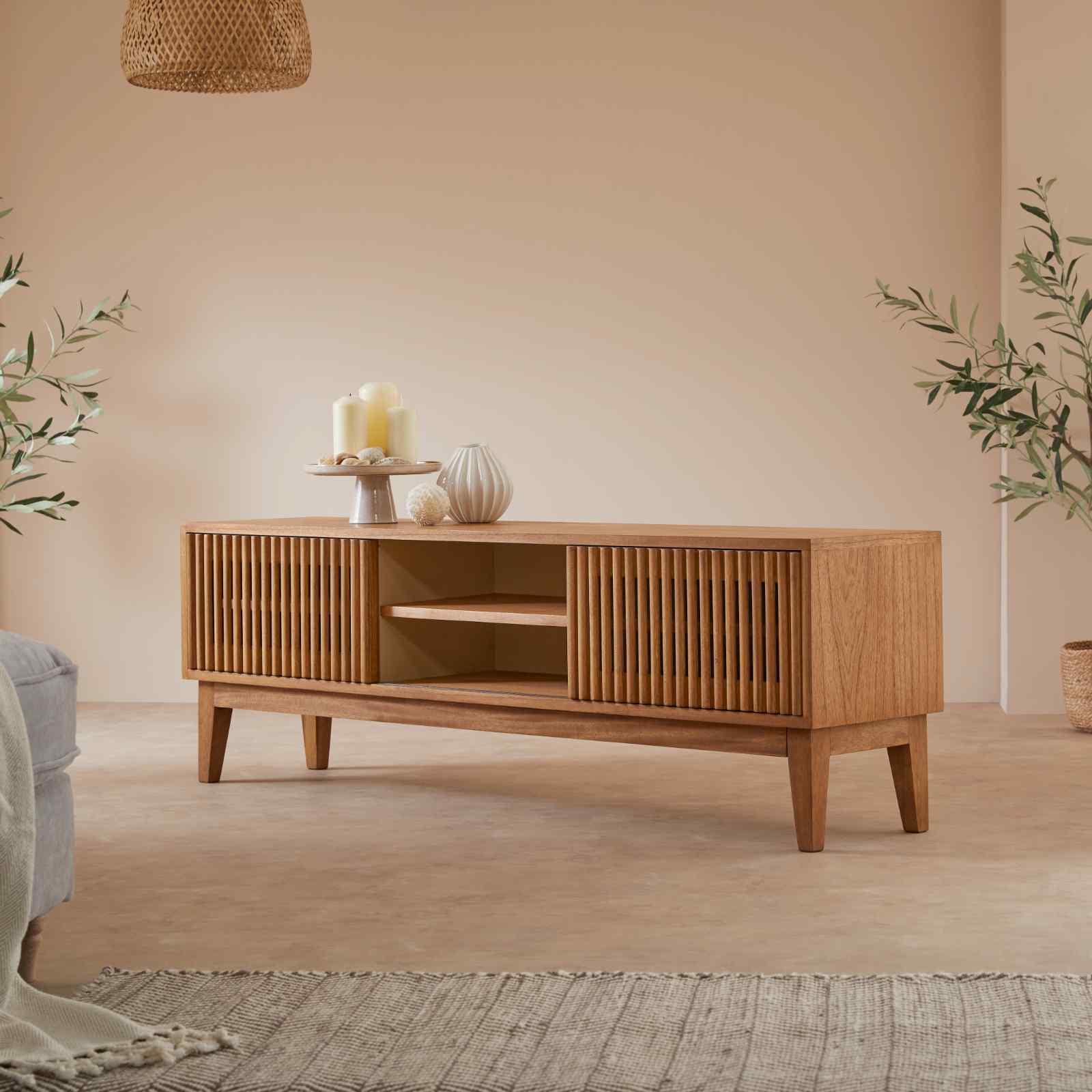 Melia Media Unit with Sliding Doors