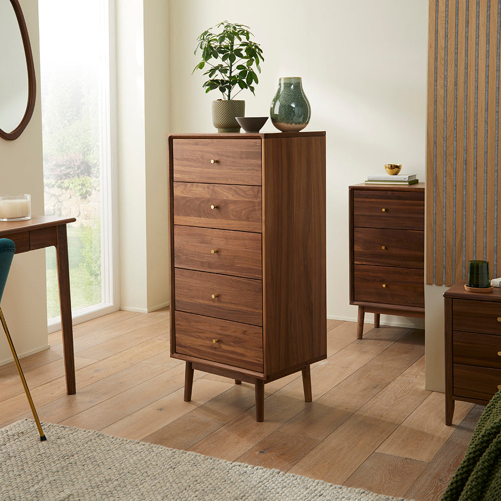 Walnut Tallboy Wooden Chest of 5 Drawers Walnut Tallboy Wooden Chest of 5 Drawers