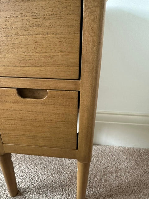 Norway Narrow Oak Bedside Table (Damaged)