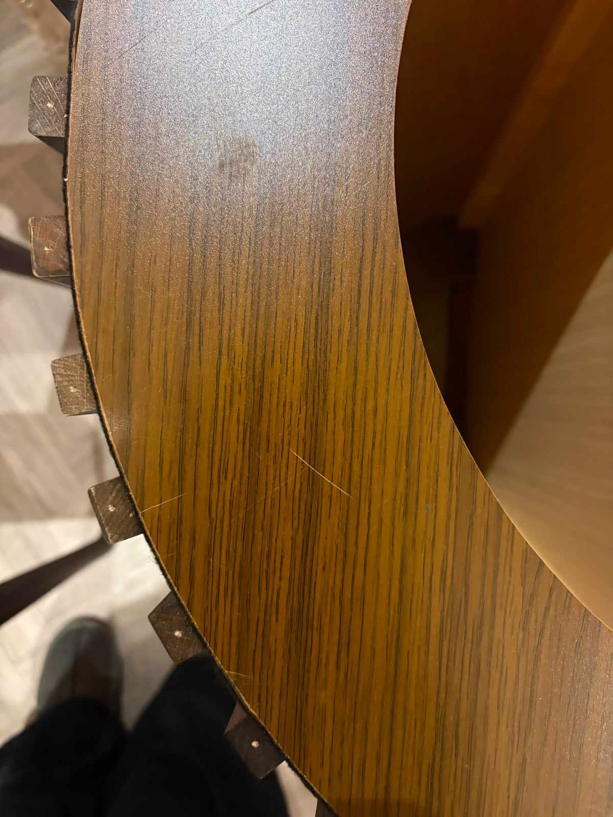 Kanso Round Extendable Dining Table (Damaged)
