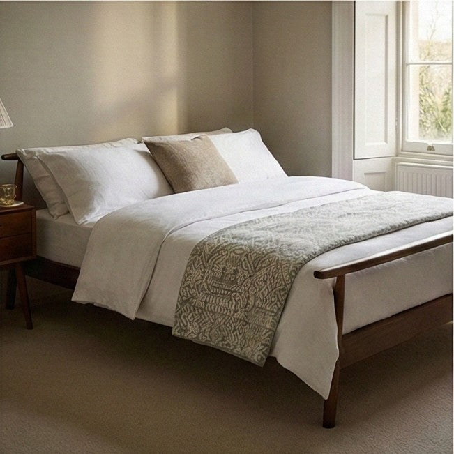 Oslo Mid-Century Modern Tufted Sofa Bed - Oatmeal