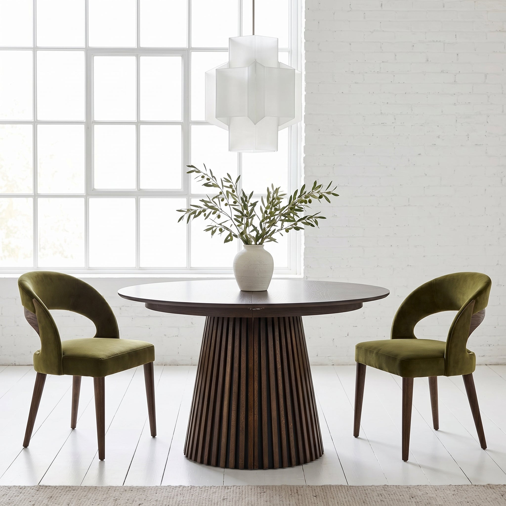 Kanso Round Extendable Dining Table