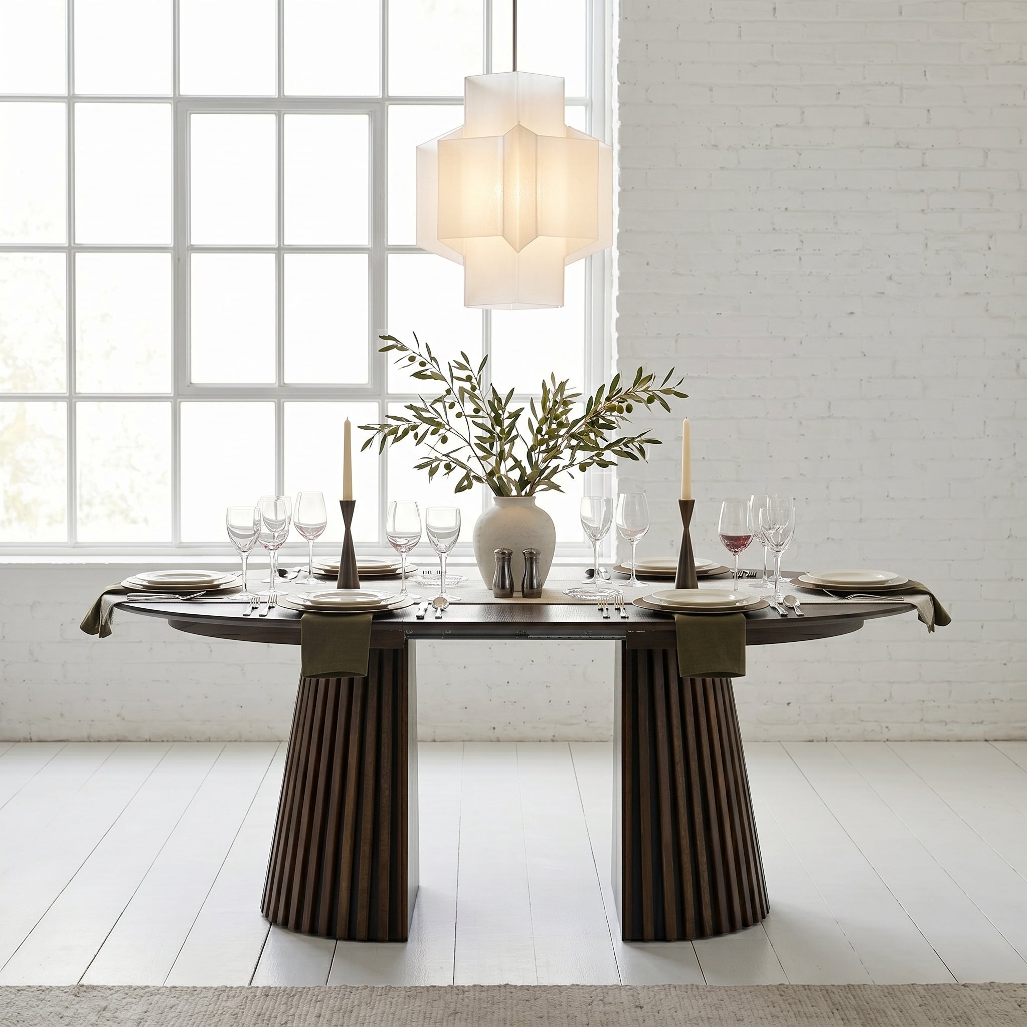 Kanso Round Extendable Dining Table