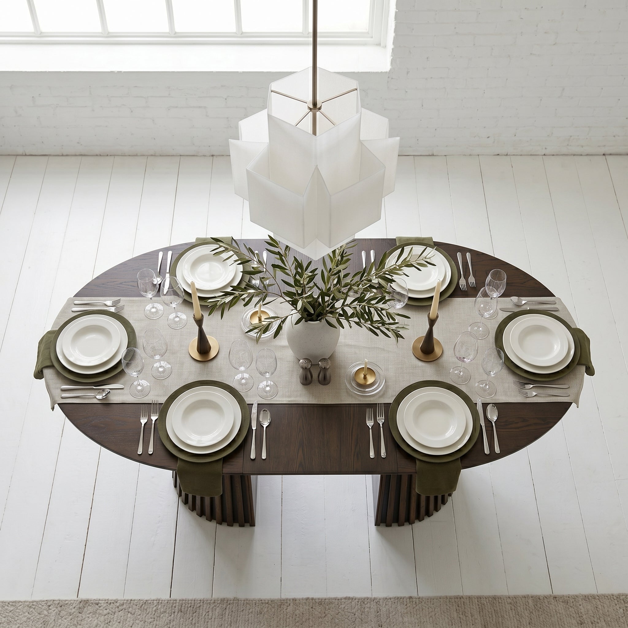 Kanso Round Extendable Dining Table