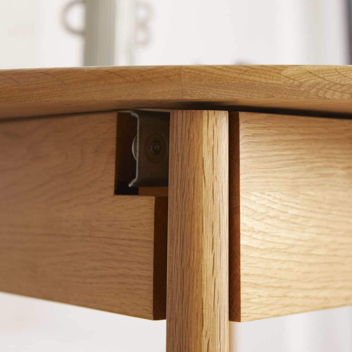 Wright Oak Round Extendable Dining Table