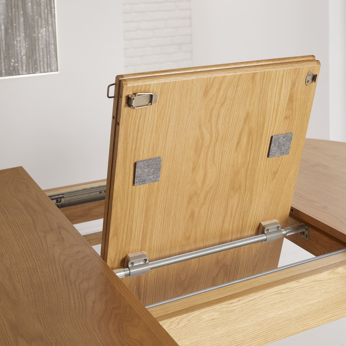 Wright Oak Round Extendable Dining Table